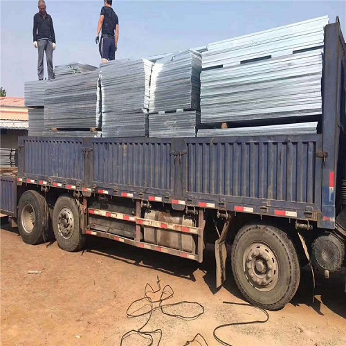 齒形鋼格柵.jpg 齒形鋼格柵.jpg