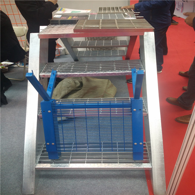 河北踏步格柵板廠(chǎng)家